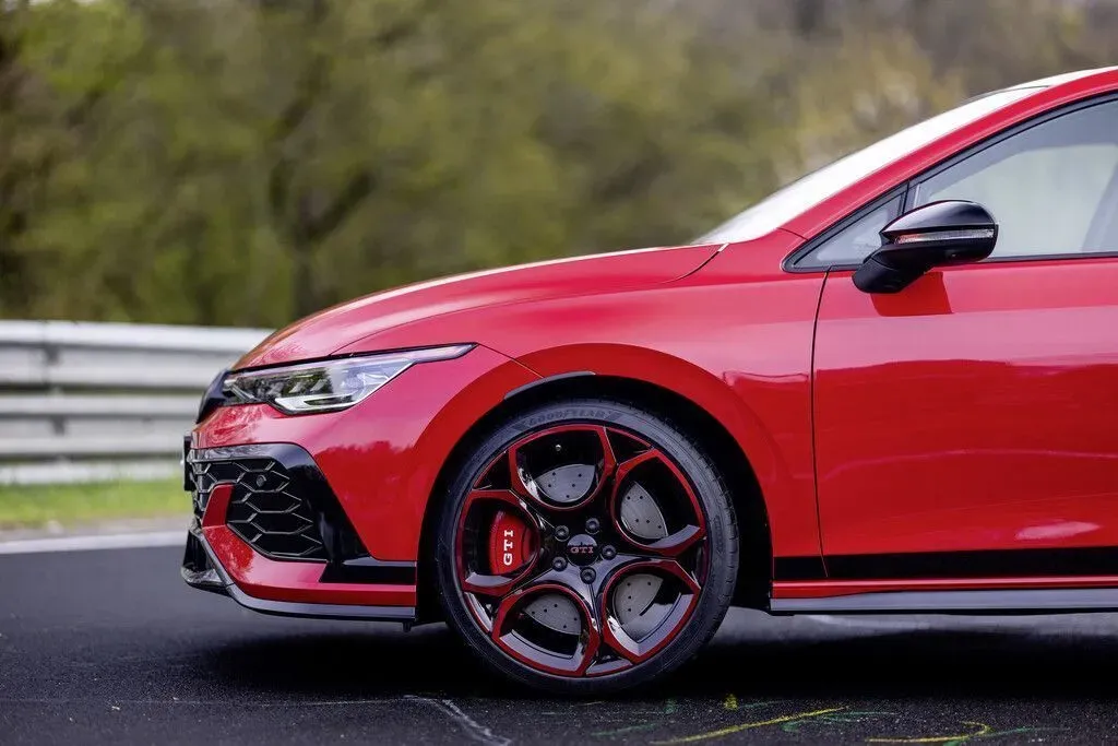 Volkswagen Golf GTI 50 Edition em Nürburgring