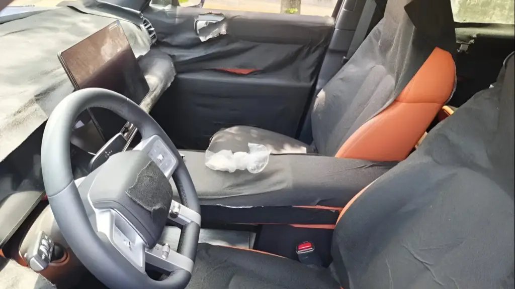 Fang Chen Bao Ti7 interior