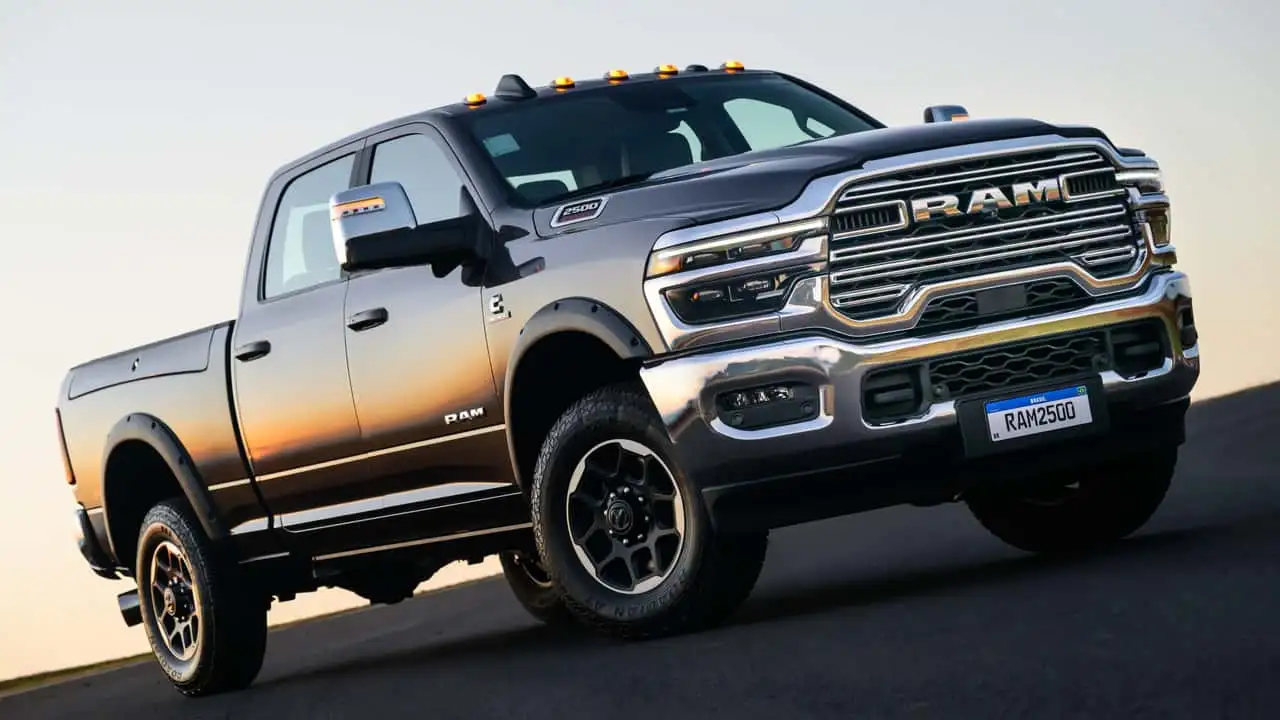 Ram 2500 e 3500 2025 ganham acessórios exclusivos fabricados no Brasil