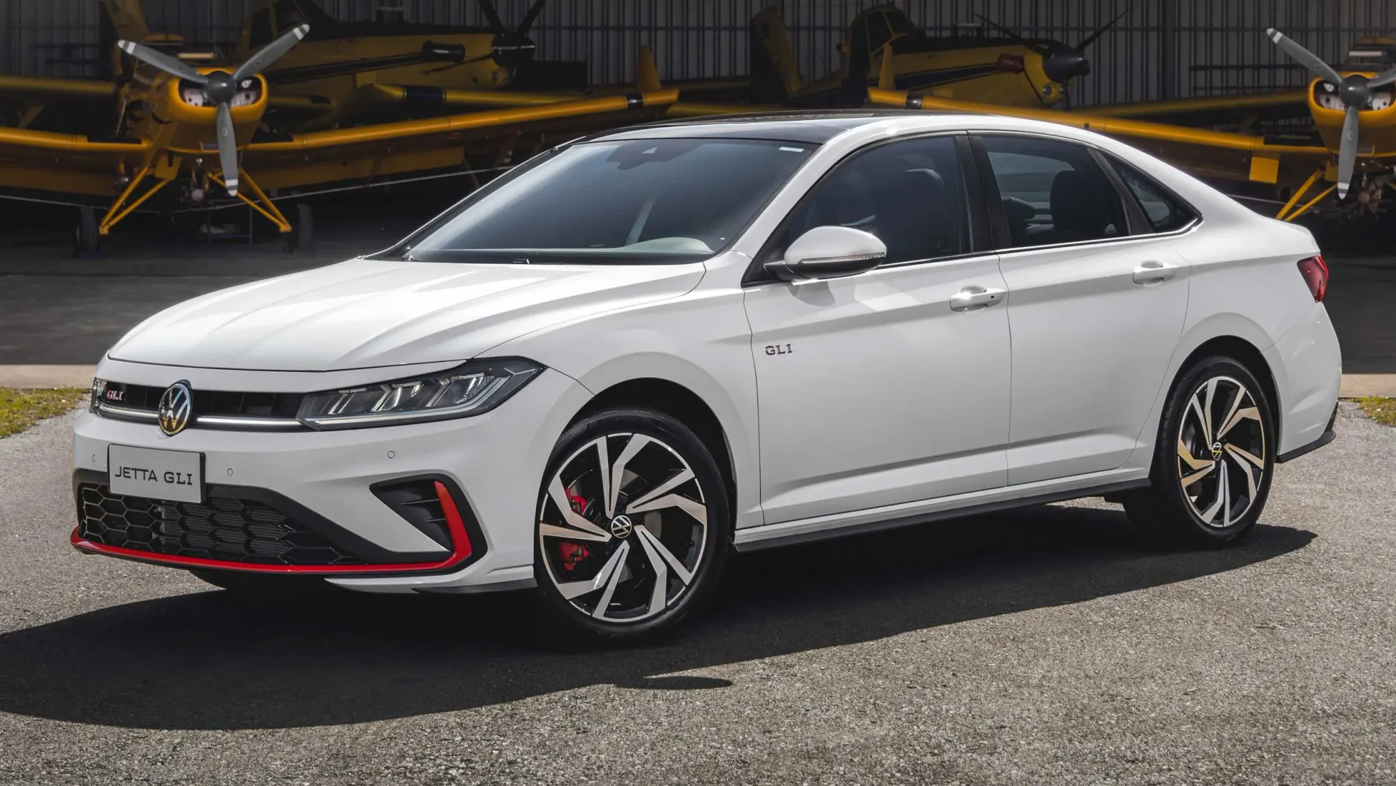 A lenda está de volta: Novo VW Jetta GLI 2026 chega ao Brasil por R$ 269.990 com novo visual e mais tecnologia