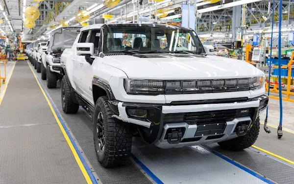 GMC Hummer EV 2026 estreia com 1.000 cv e tecnologia de ponta