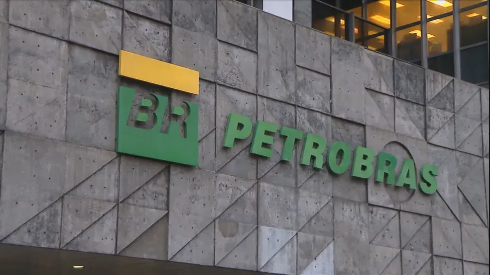 Petrobras reduz preço da gasolina para distribuidoras a partir de 3 de junho