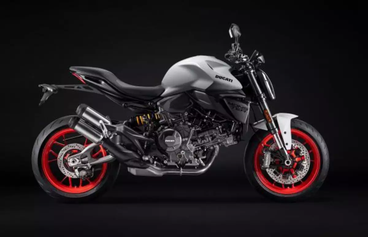 Coração Novo, Alma Monster: Nova Ducati Monster V2 2026 chega mais leve e tecnológica com motor de 890cc post image