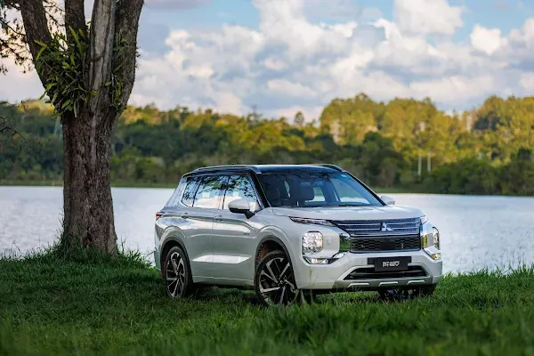 Mitsubishi Outlander PHEV 2026: preços, versões e ficha técnica completa