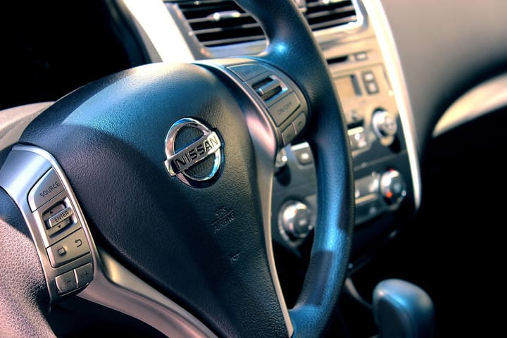 Nissan anuncia plano global para evitar falência: 20 mil demissões e fechamento de 7 fábricas