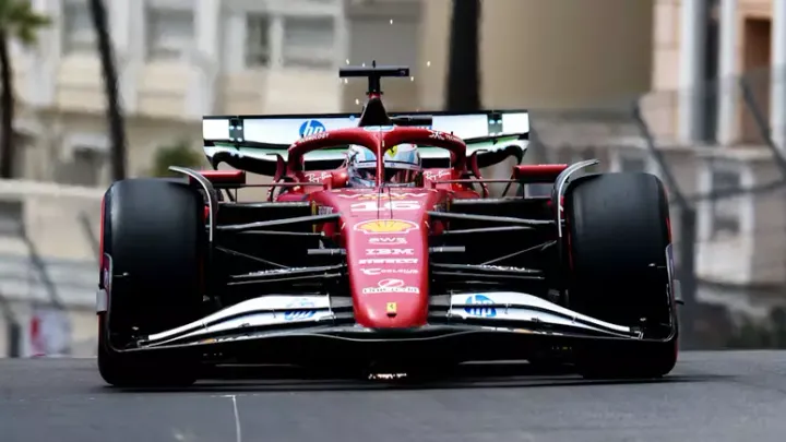 Leclerc lidera treinos em Mônaco e coloca Ferrari na disputa pela vitória no GP de 2025