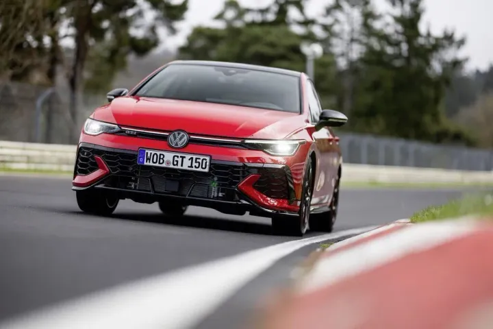 Volkswagen Golf GTI 50 Edition em Nürburgring