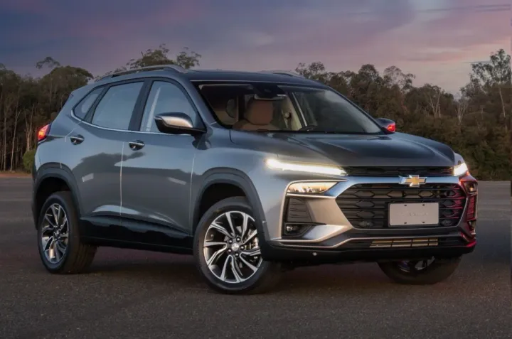 Chevrolet Tracker 2026: novo visual, cockpit digital e produção nacional