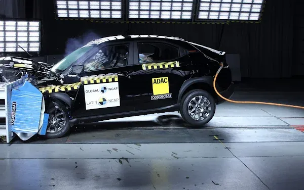 "A vida na América Latina não importa?": Latin NCAP dá nota zero ao Citroën Basalt e critica duramente a Stellantis post image