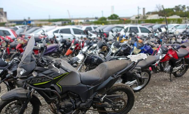Leilão do Detran-SP: Motos a partir de R$ 450 e Carros por R$ 1 mil. Veja as datas! post image